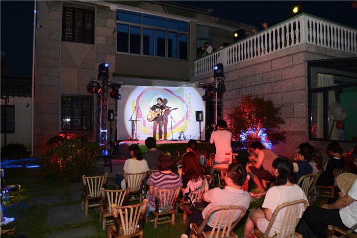 许你一个承诺，带你享受惬意宁静